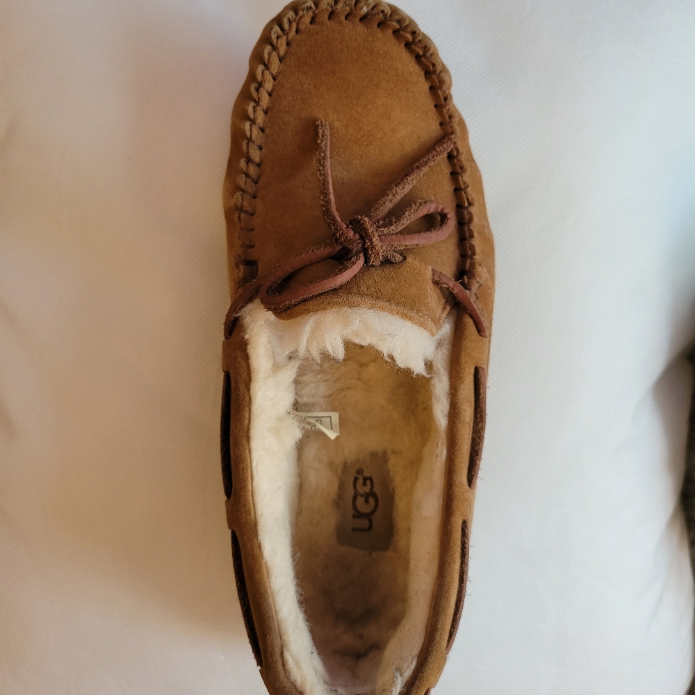 Ugg Dakota slippers - women's sz 7